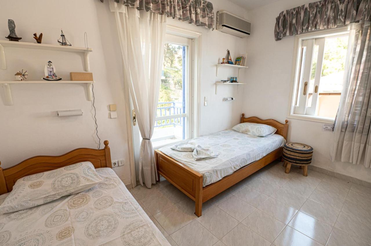 Villa Rigos House At Askeli Beach, Poros Island Poros Town Exterior foto